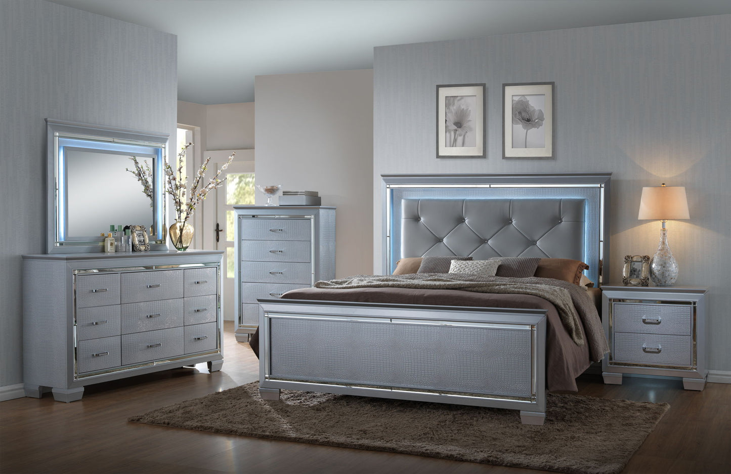 Lillian - Upholstered Bed