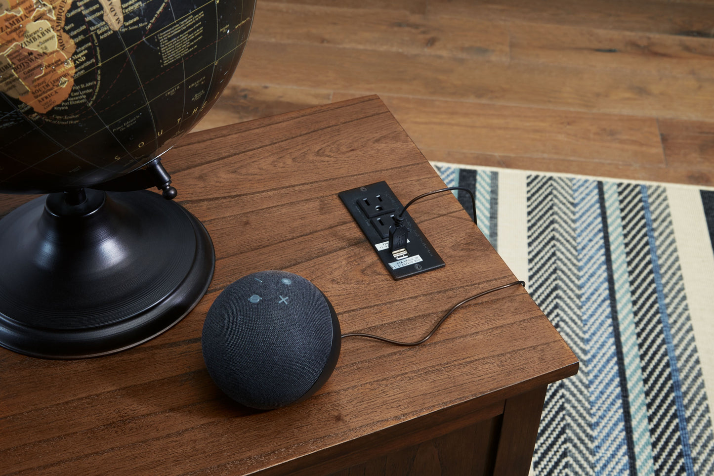 Treytown - Mesa auxiliar con silla