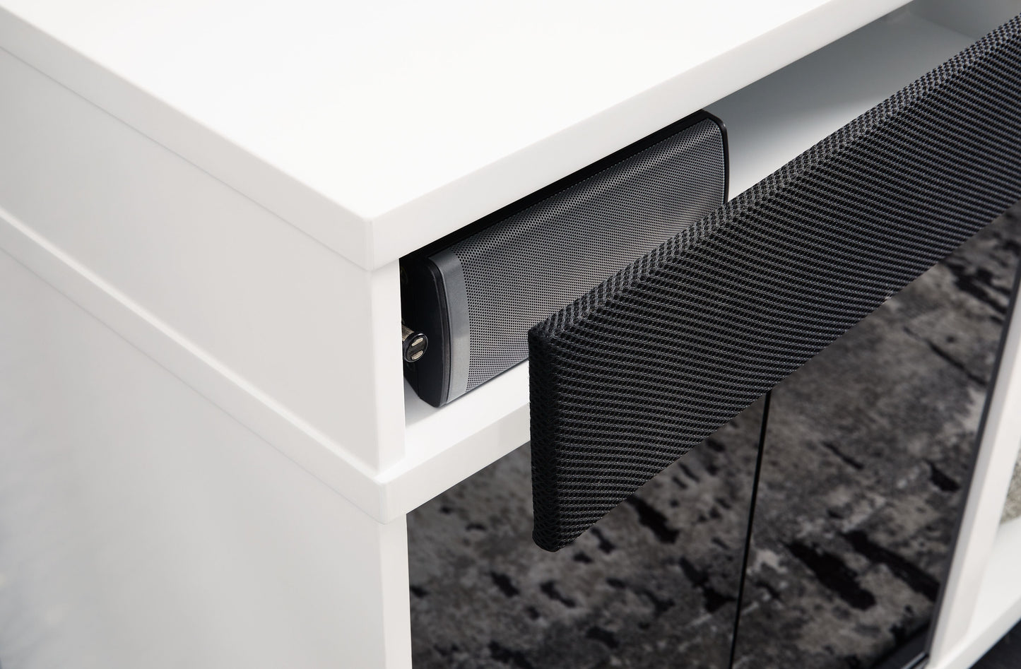 Gardoni - Blanco / Negro - Mueble TV 72" Con Chimenea Eléctrica