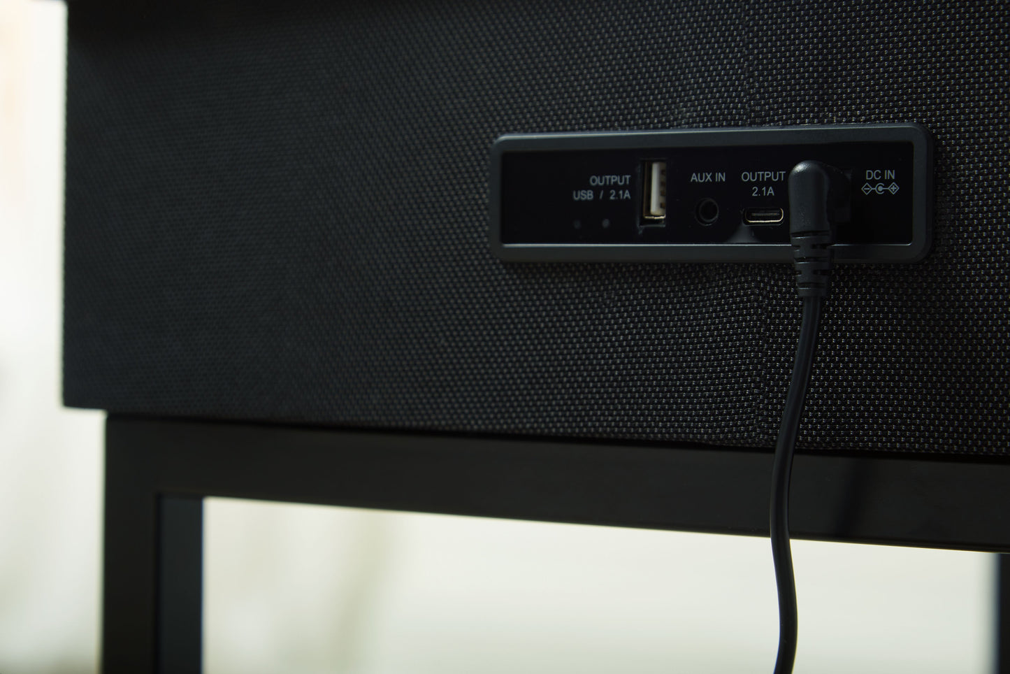 Gemmet - Negro - Mesa decorativa