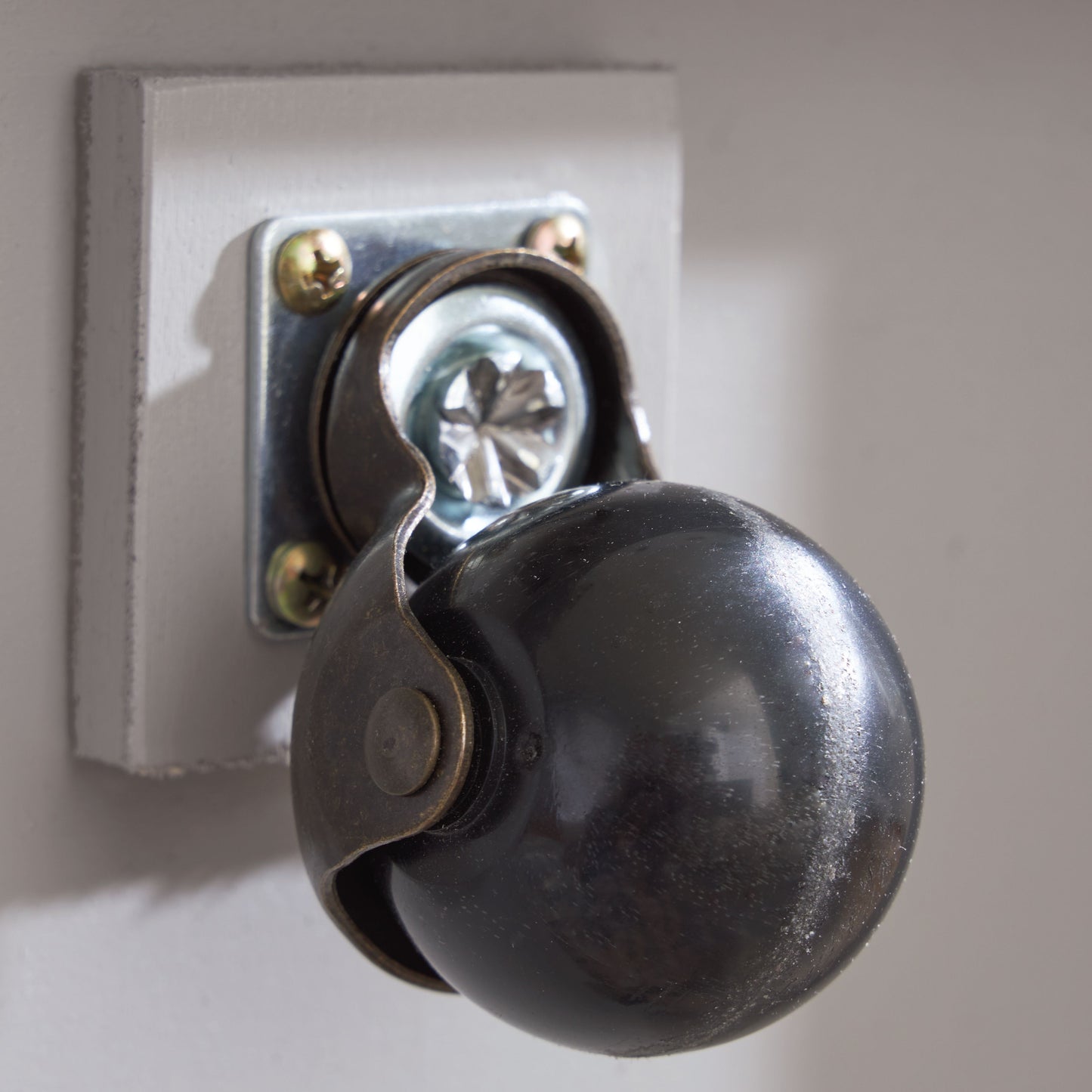 Loyaska - Marrón grisáceo / Blanco - Mesa de cóctel con tapa elevable