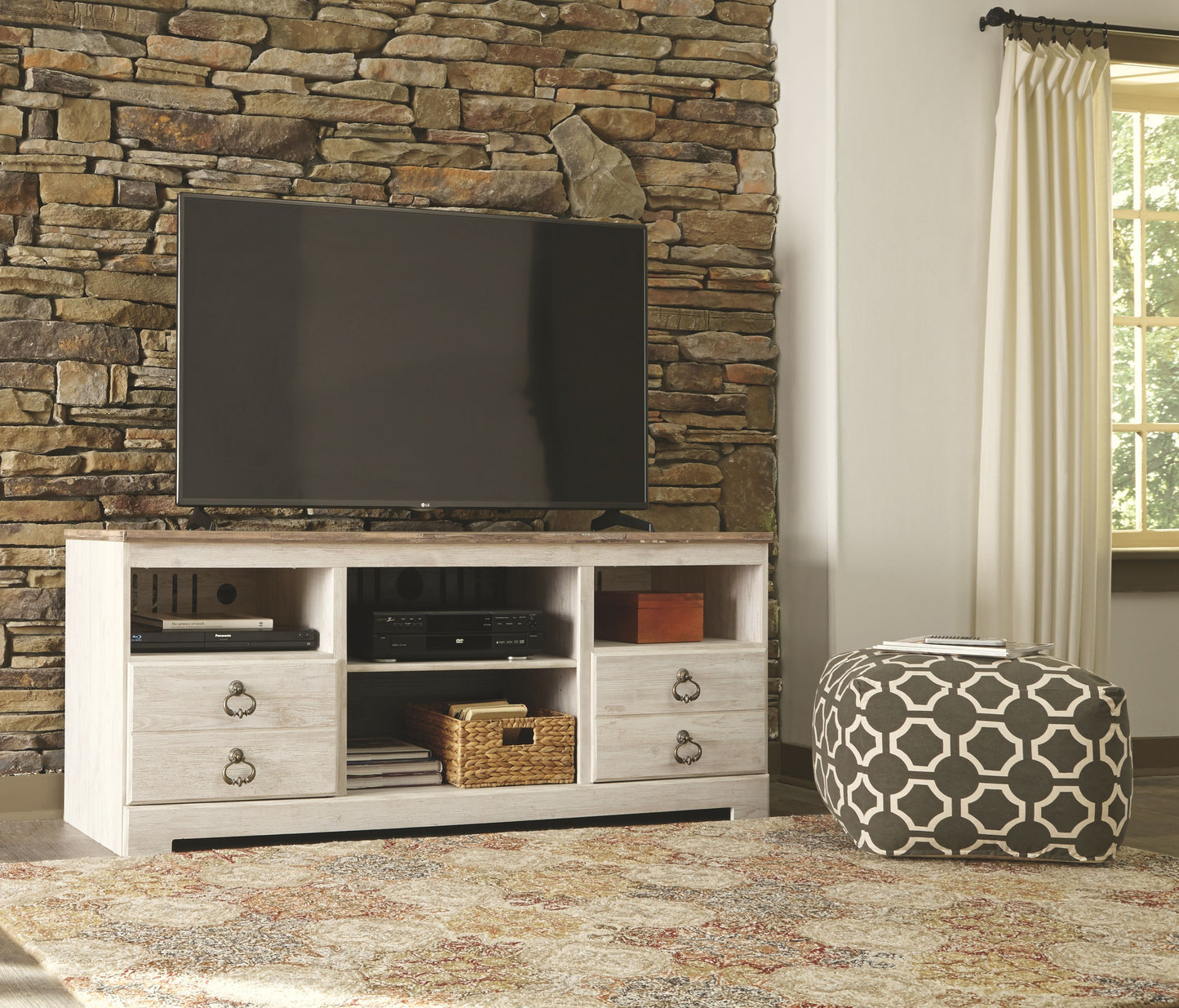 Willowton - Mueble para TV con opción de chimenea
