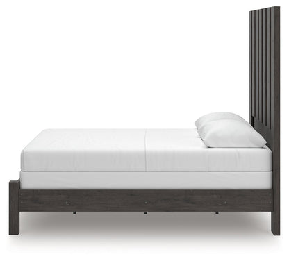 Fraluna - Panel Bedroom Set