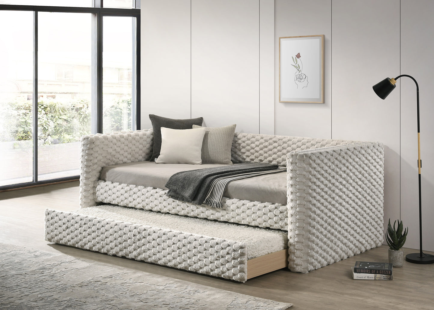 WHITE-SET BRIELLE DAYBED