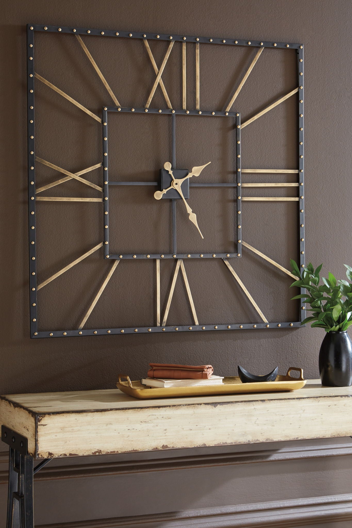 Thames - Acabado negro / dorado - Reloj de pared