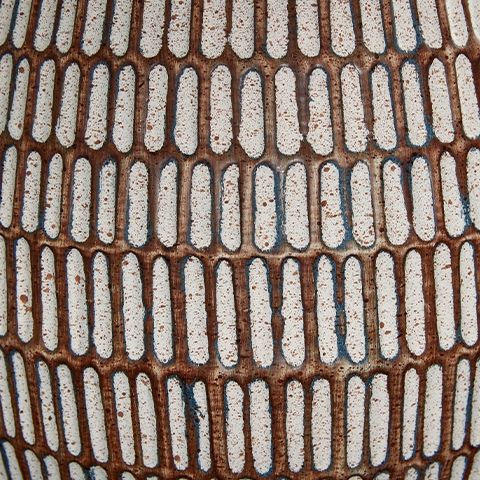 Darrich - Metal Table Lamp - Beige / White