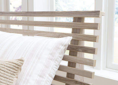 Hasbrick - Slat Panel Bed