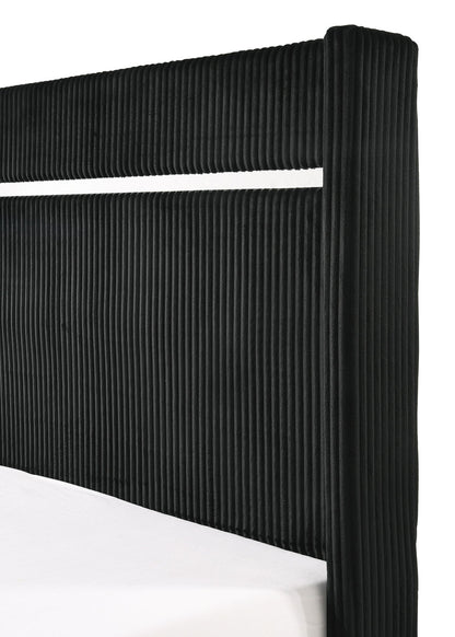 Gennro - Bedroom Set