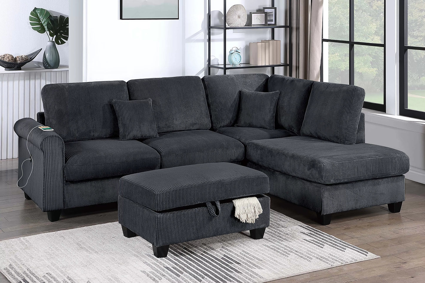 Sectional Set  built-in USB port