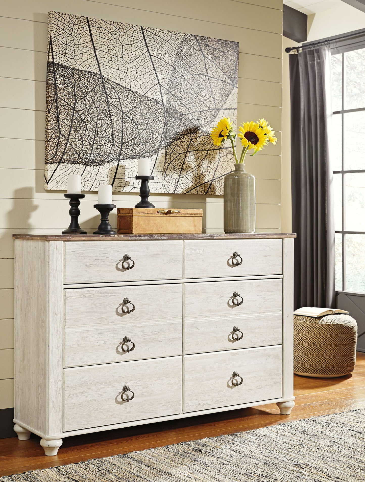 Willowton - Dresser