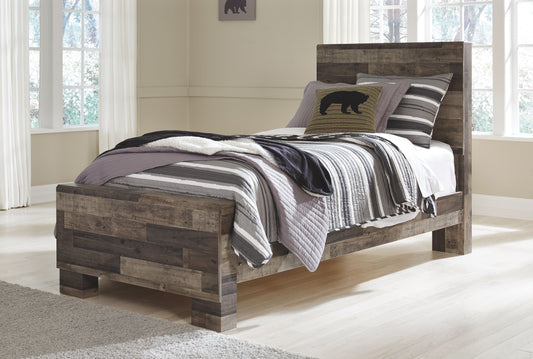 Derekson - Panel Bed