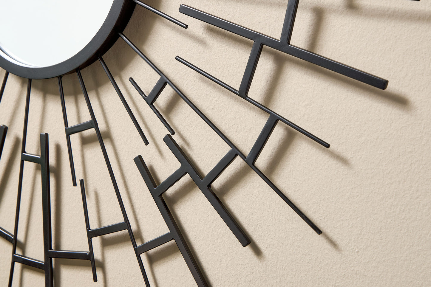 Garrenworth - Accent Mirror - Black