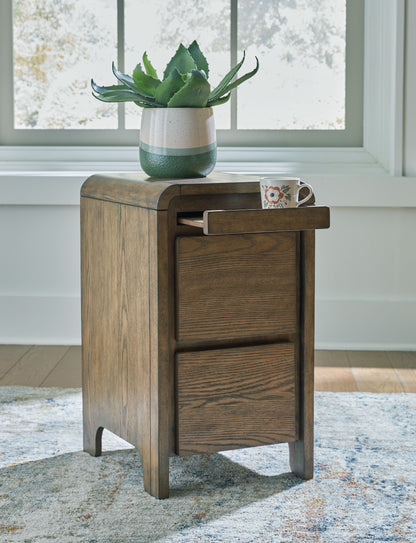 Jensworth - Marrón - Mesa decorativa